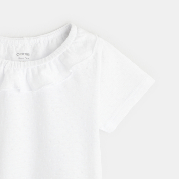 تيشيرت بناتي أبيض منسوج بياقة مكشكشة